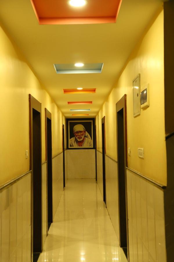 Sai Madhavi Palace Hotel Shirdi Exterior photo